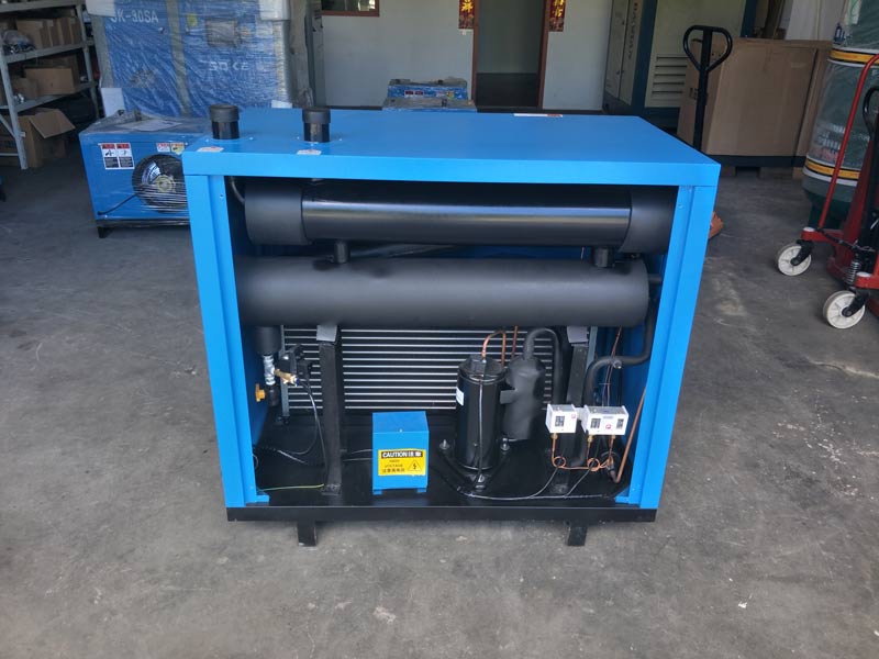 怎樣購(gòu)買(mǎi)冷干機(jī)江蘇冷干機(jī)廠(chǎng)家廠(chǎng)家來(lái)分享